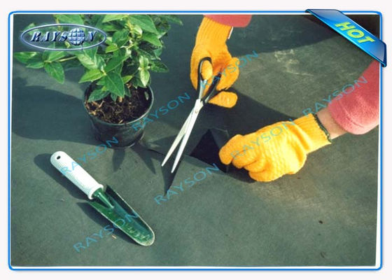 3٪ حماية من الأشعة فوق البنفسجية بضمان 10 سنوات غطاء زراعي غير منسوج سبونبوند باللون الأسود